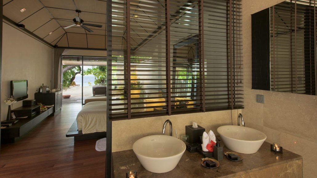 Lily Beach Resort & Spa - Dining