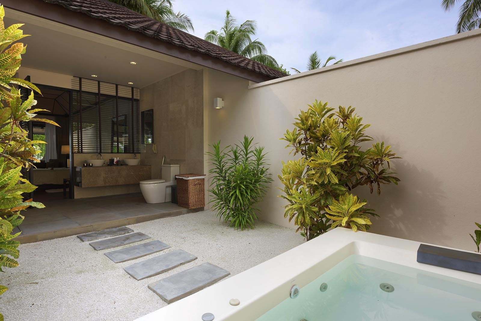 Deluxe Water Villa – Lily Beach Resort