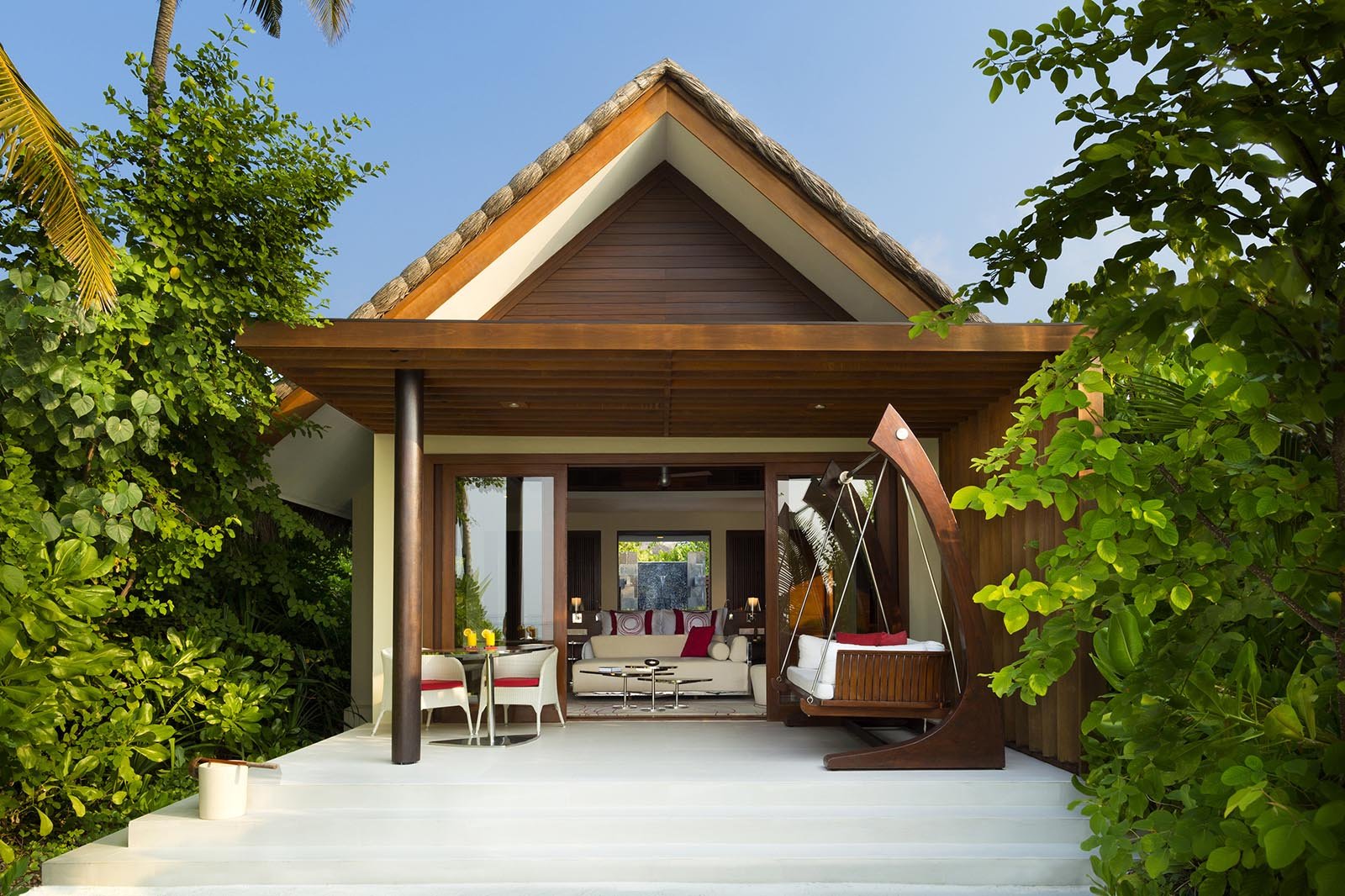 Beach Villa – Niyama Private Islands