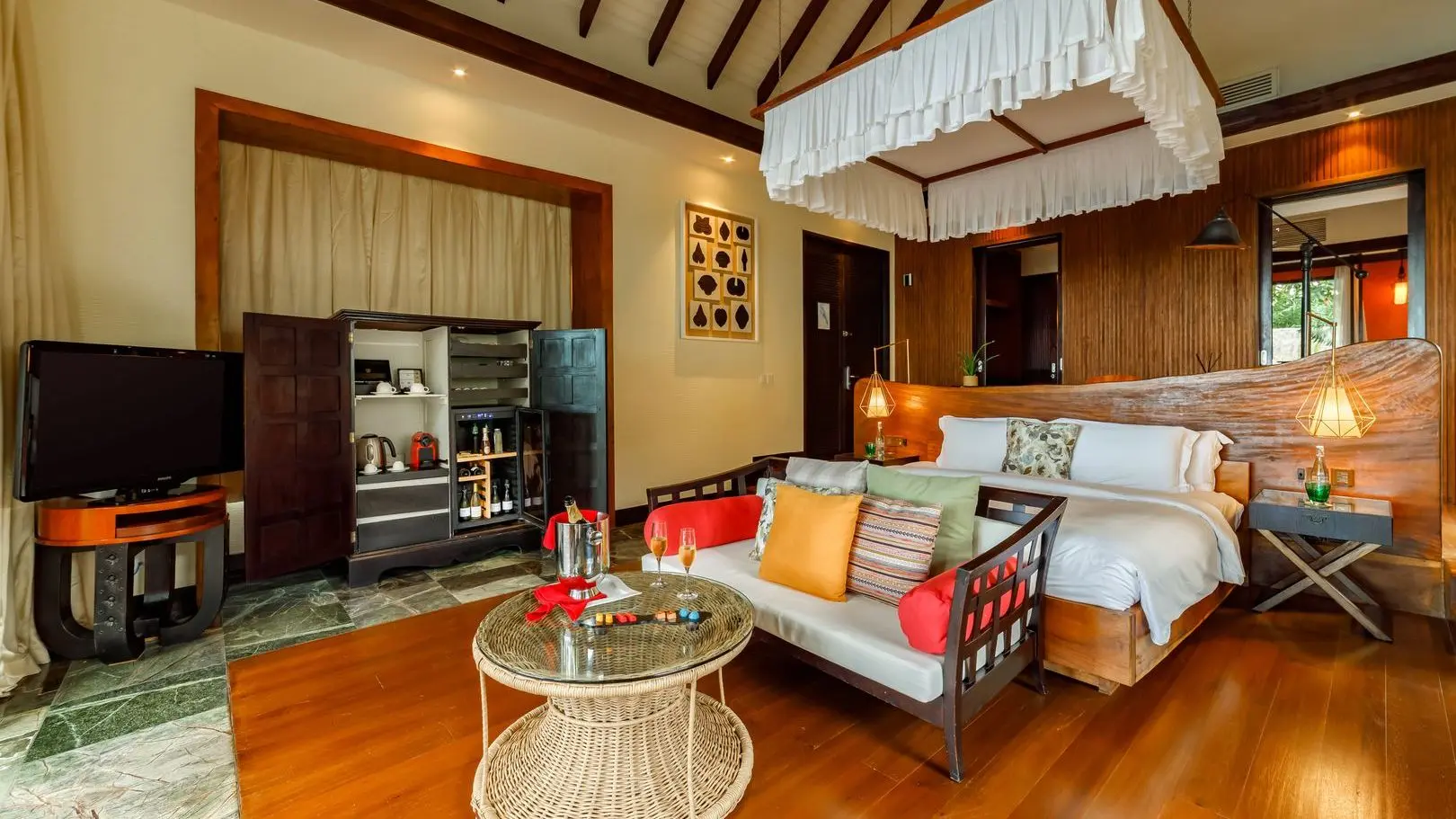 Ozen Reserve Bolifushi - Dining